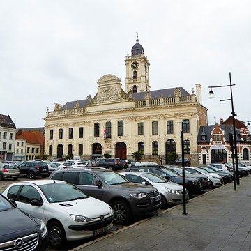 Hôtel de ville dAire-sur-la-Lys