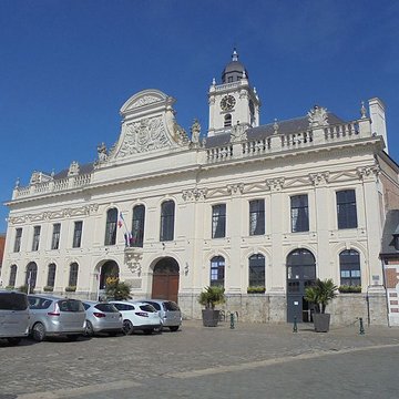 Hôtel de ville dAire-sur-la-Lys