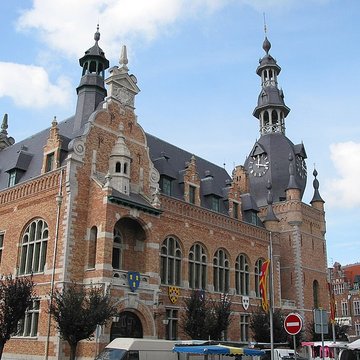 Hôtel de ville de Comines