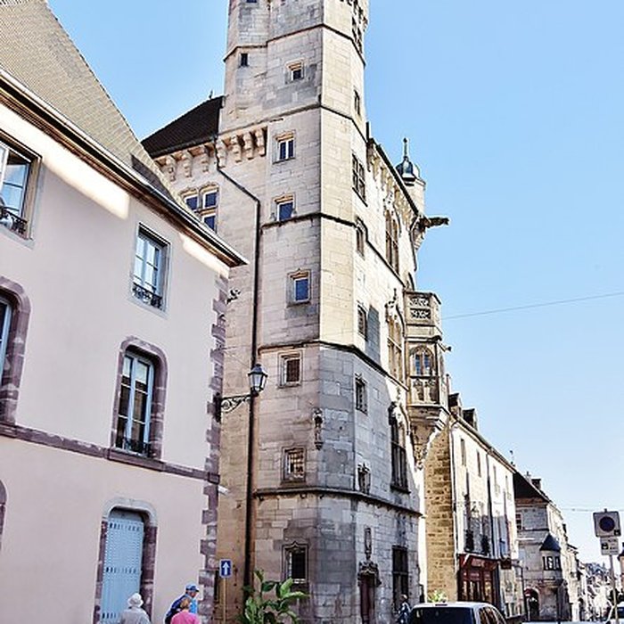 Photo de Hôtel de ville de Luxeuil-les-Bains