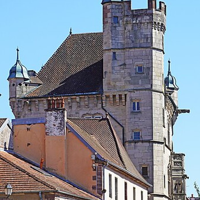 Photo de Hôtel de ville de Luxeuil-les-Bains