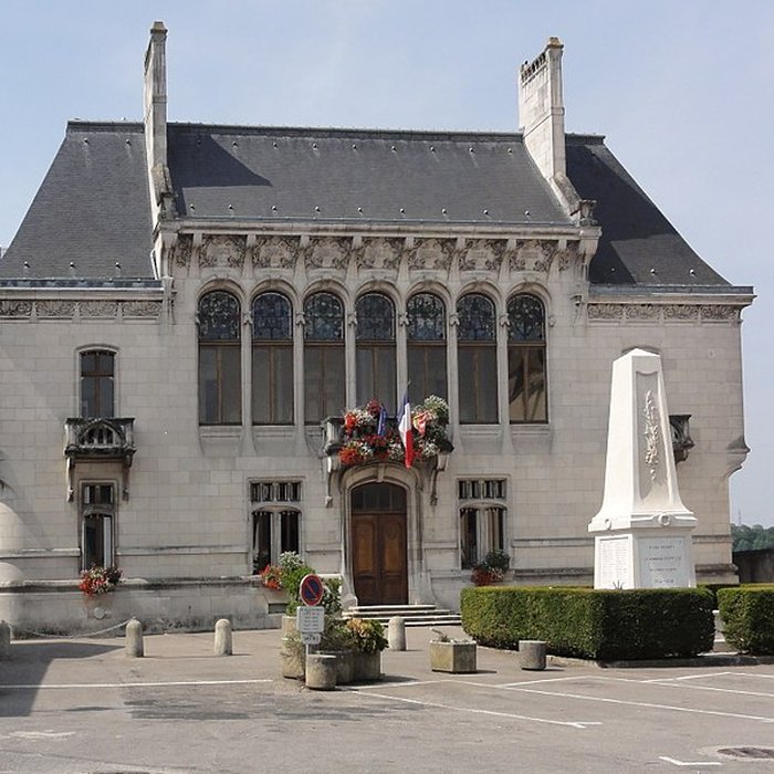 Photo de Hôtel de ville dEuville