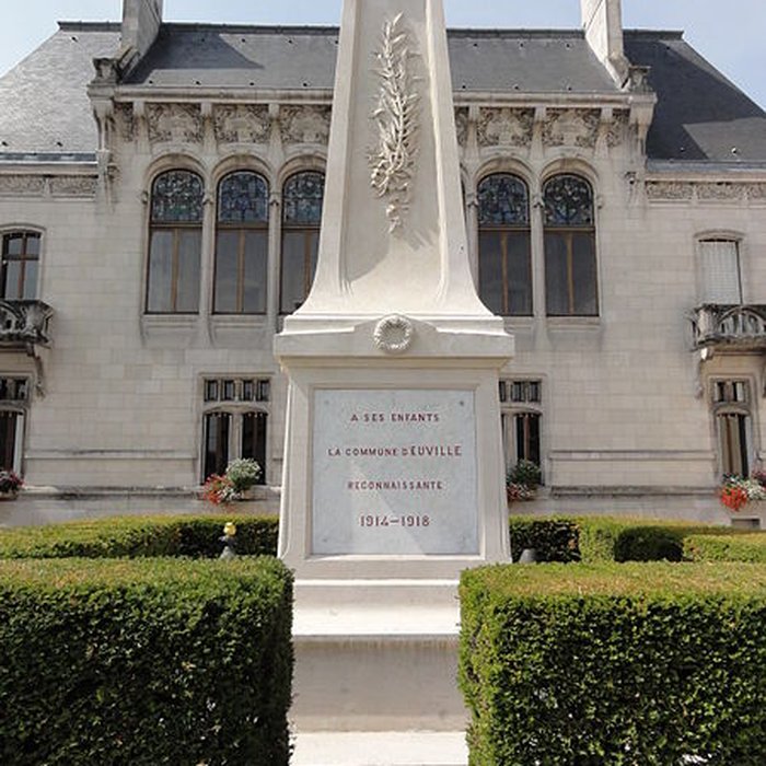 Photo de Hôtel de ville dEuville