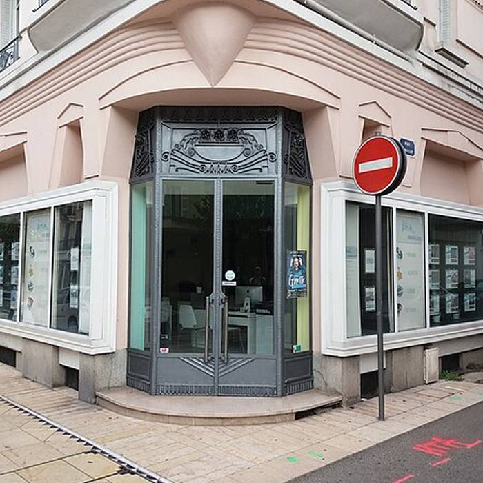 Photo de Immeuble, 39 Rue de Paris à Vichy