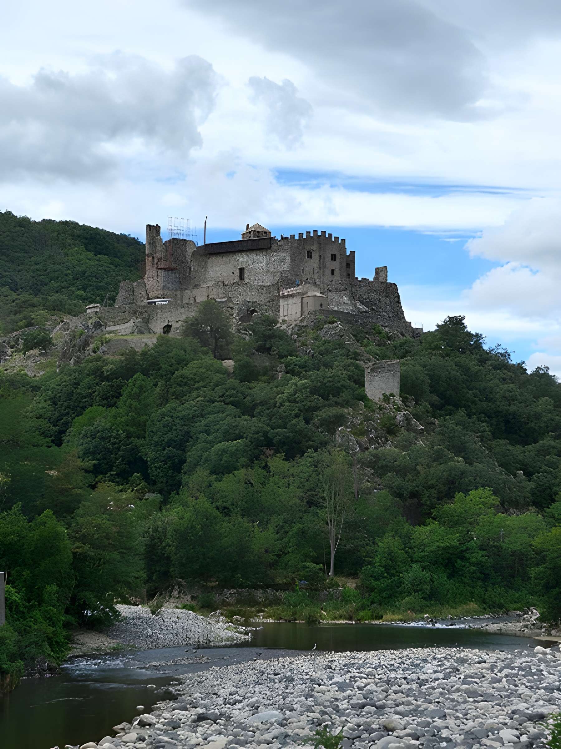 Château-fort de Ventadour