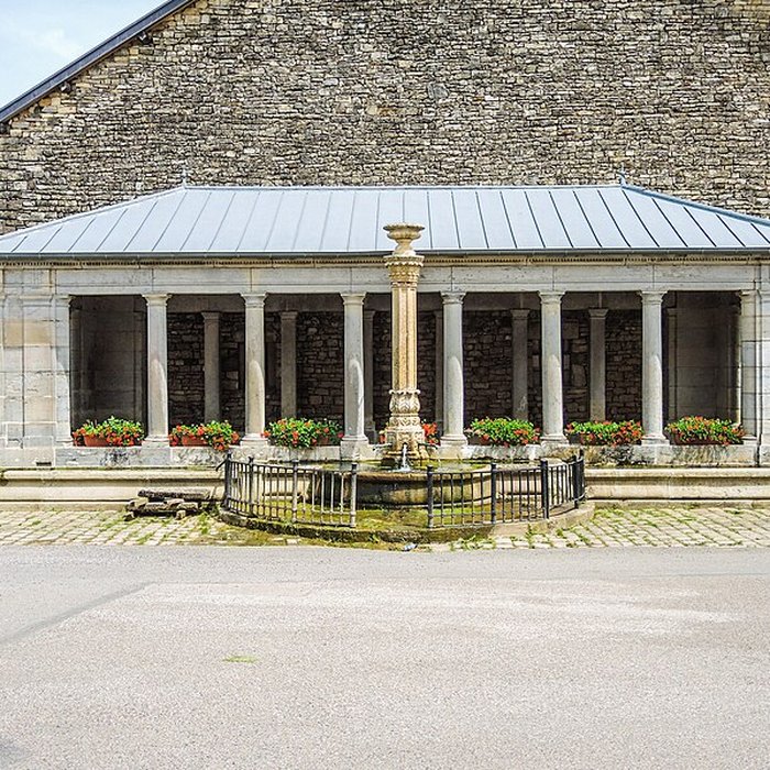 Photo de Lavoir du centre de Mollans
