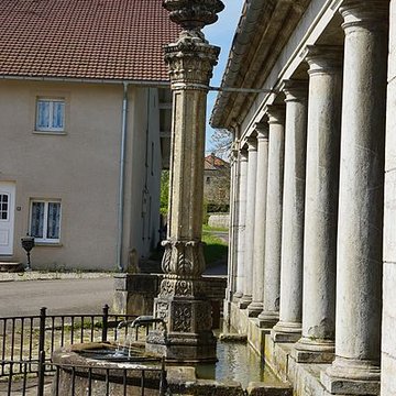 Lavoir du centre de Mollans
