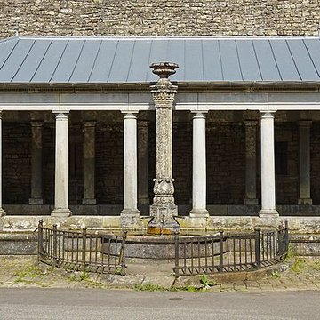 Lavoir du centre de Mollans