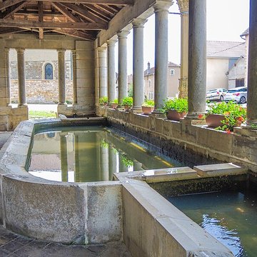 Lavoir du centre de Mollans