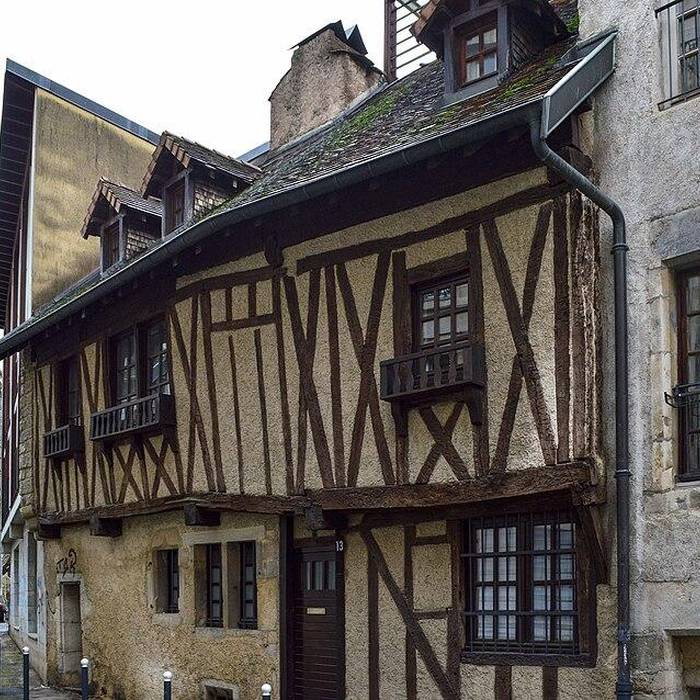 Photo de Maison à pan de bois, 13-15 Rue Thiémanté à Besançon