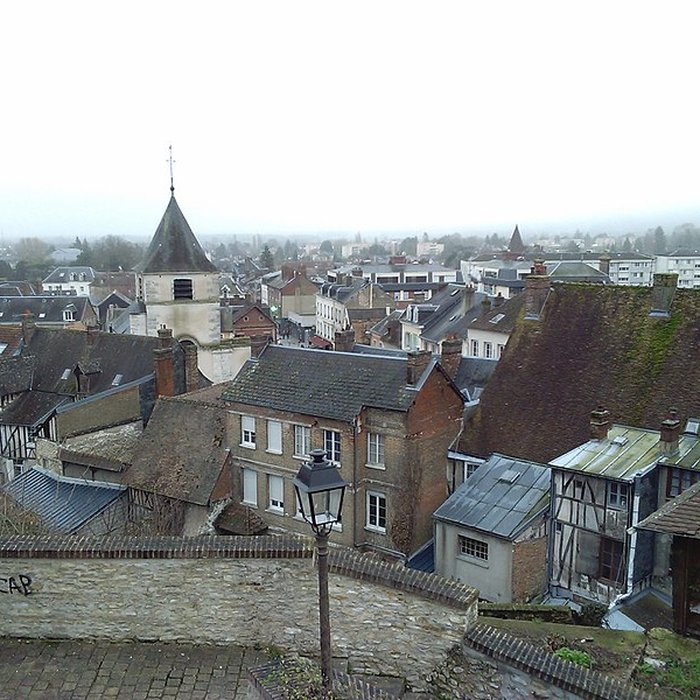 Photo de Maison à pans de bois, 10-16 Place de lEglise à Gaillon