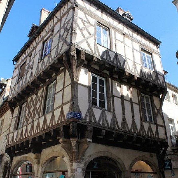 Photo de Maison à pans de bois, 9 Rue Saint-Vincent à Chalon-sur-Saône
