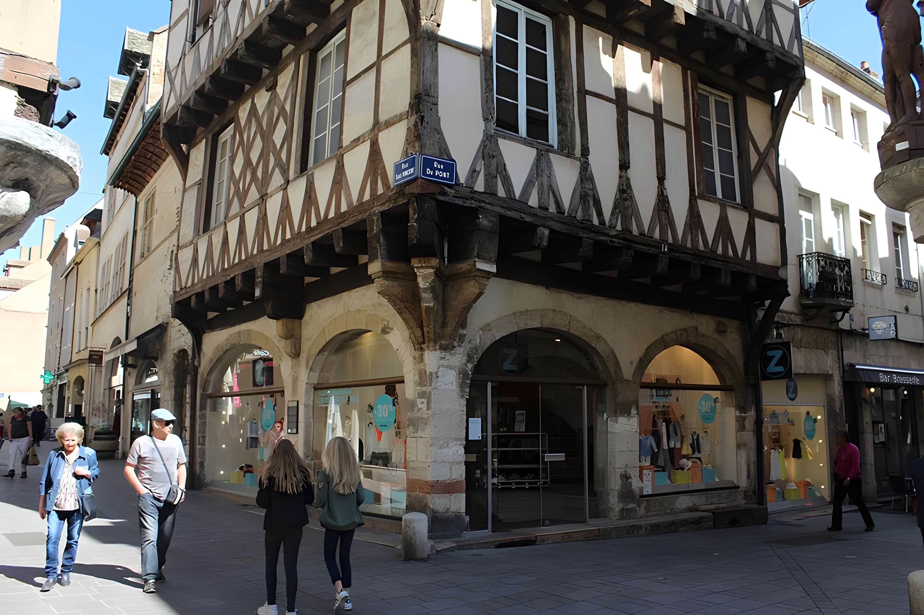 Maison à pans de bois, 9 Rue Saint-Vincent à Chalon-sur-Saône
