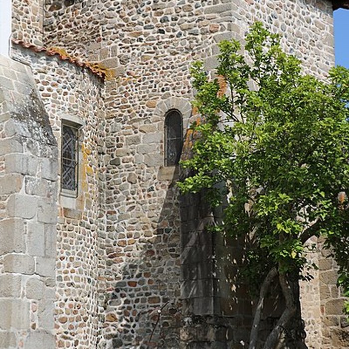 Photo de Château-prieuré de Pommiers-en-Forez