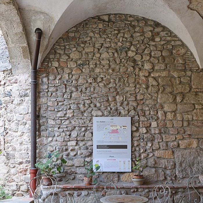 Photo de Château-prieuré de Pommiers-en-Forez