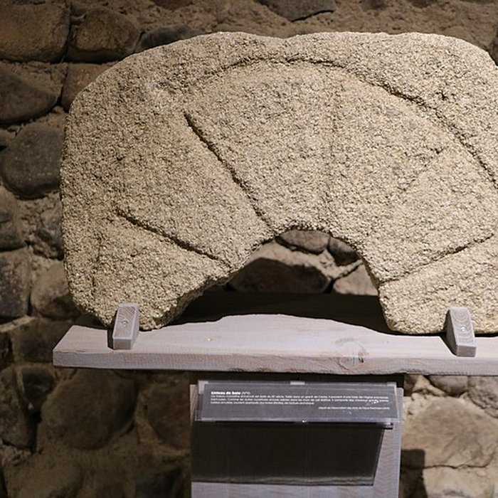 Photo de Château-prieuré de Pommiers-en-Forez