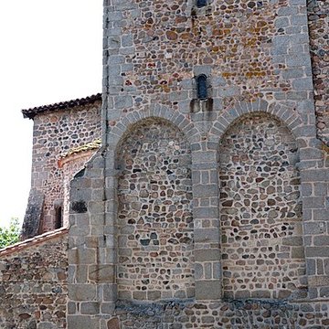 Château-prieuré de Pommiers-en-Forez