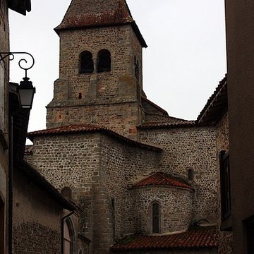 Château-prieuré de Pommiers-en-Forez