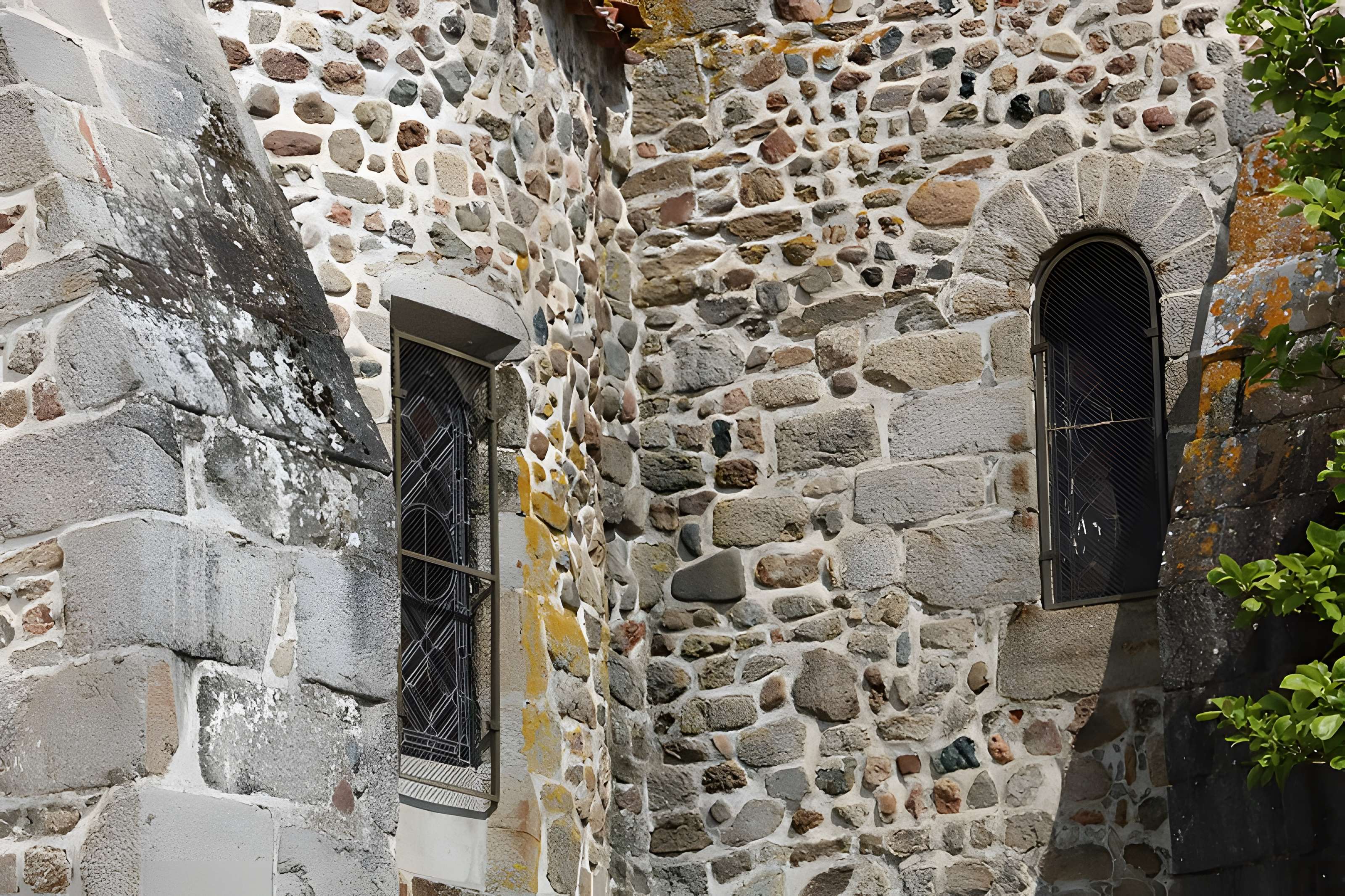 Château-prieuré de Pommiers-en-Forez