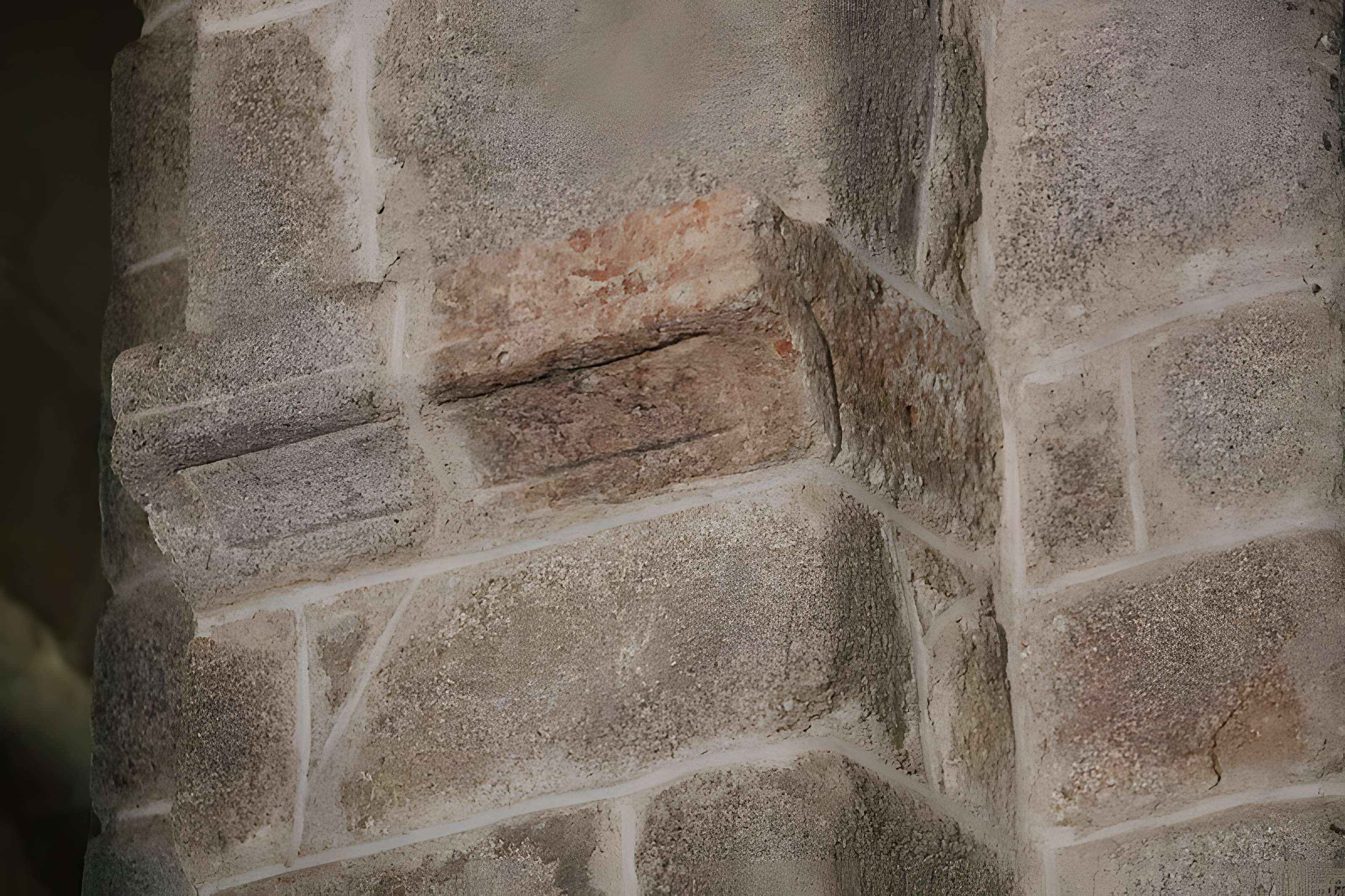 Château-prieuré de Pommiers-en-Forez