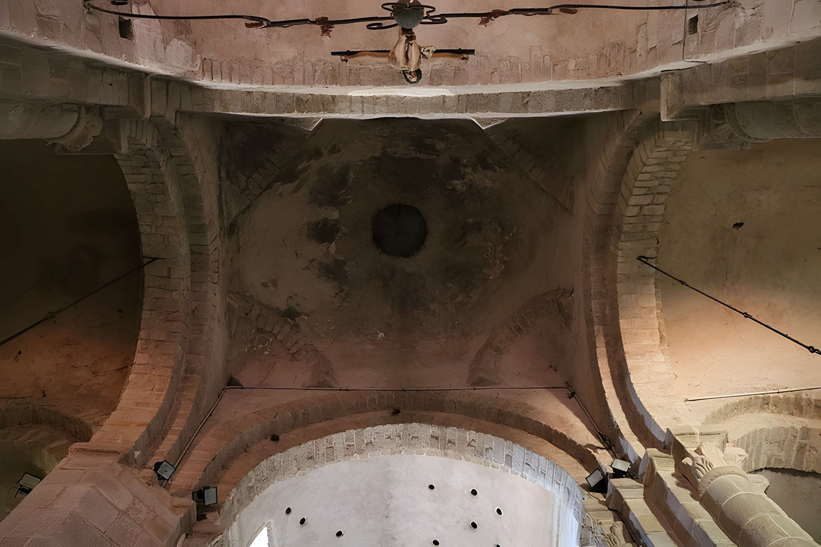 Château-prieuré de Pommiers-en-Forez