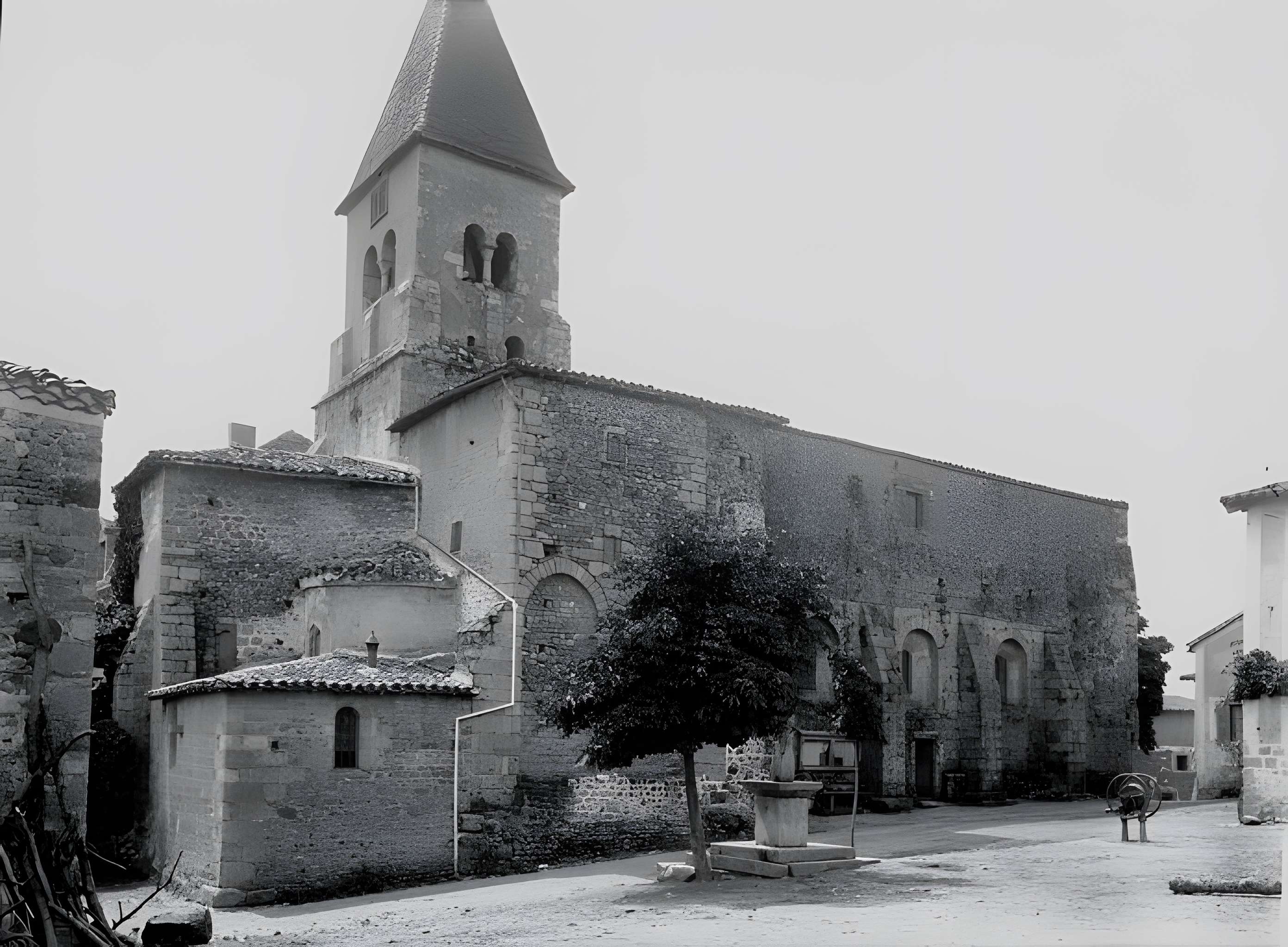Château-prieuré de Pommiers-en-Forez