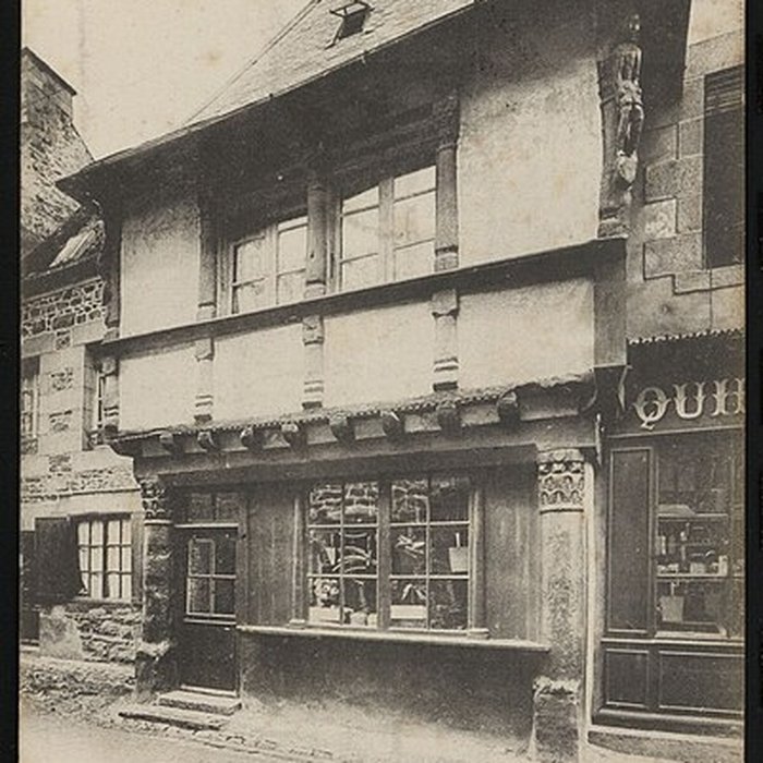 Photo de Maison de bois, Rue de Ploubazlanec à Paimpol