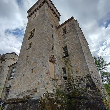 Châteaux de Saint-Hilaire et des Plas