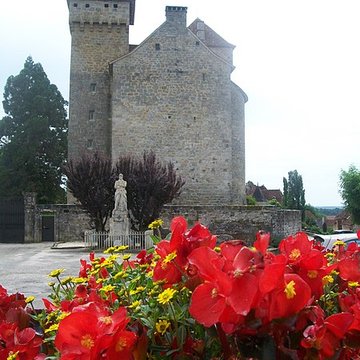 Châteaux de Saint-Hilaire et des Plas