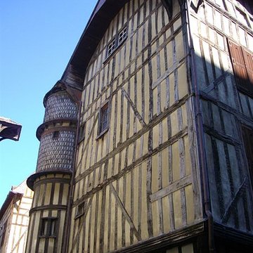 Maison de lOrfèvre à Troyes