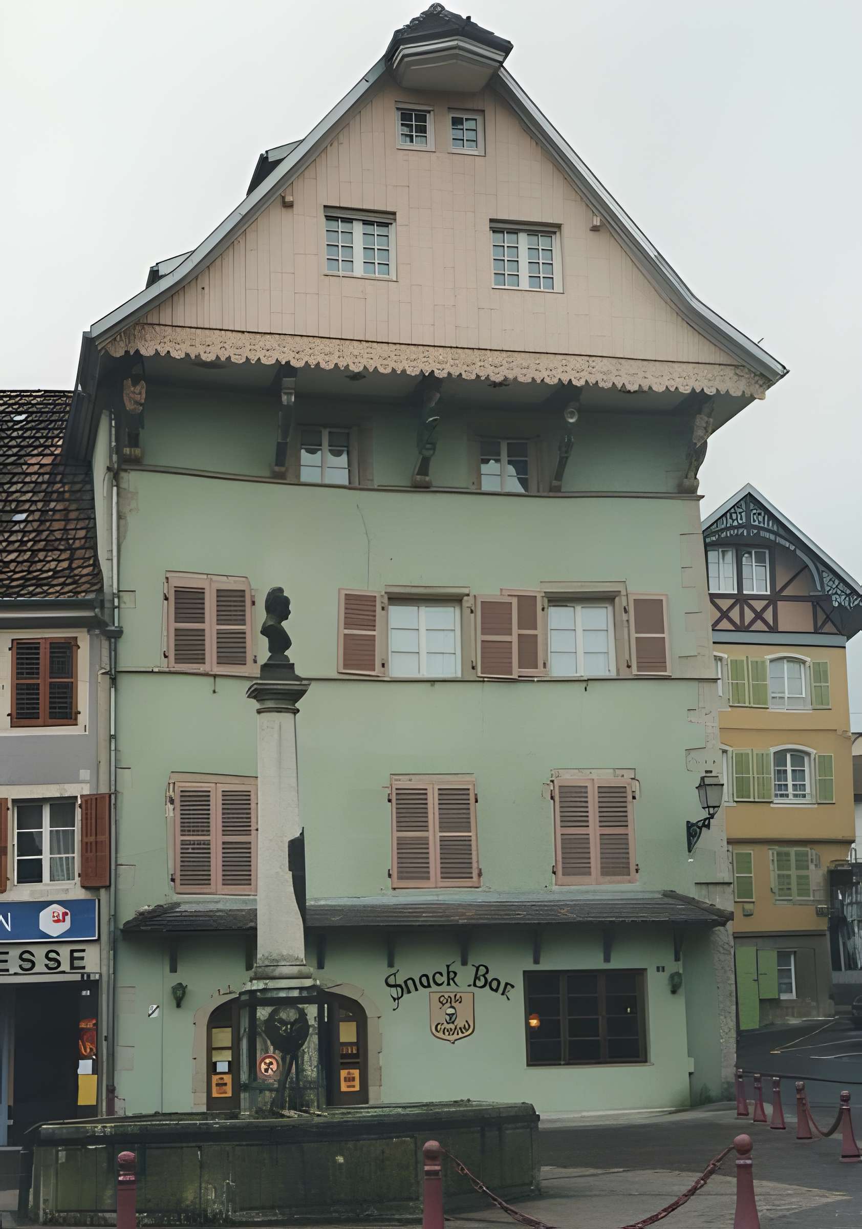 Maison des Cariatides de Delle