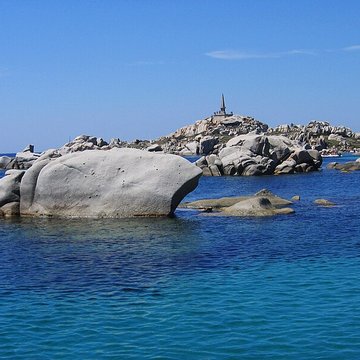 Cimetières militaires et stèle commémorative