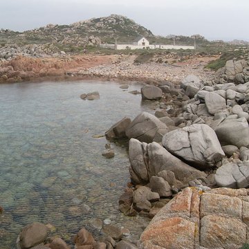 Cimetières militaires et stèle commémorative