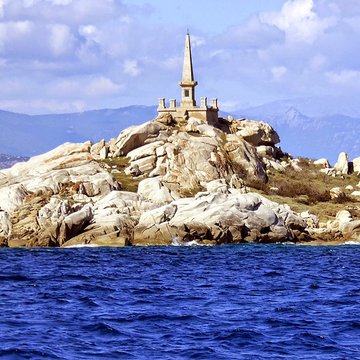 Cimetières militaires et stèle commémorative