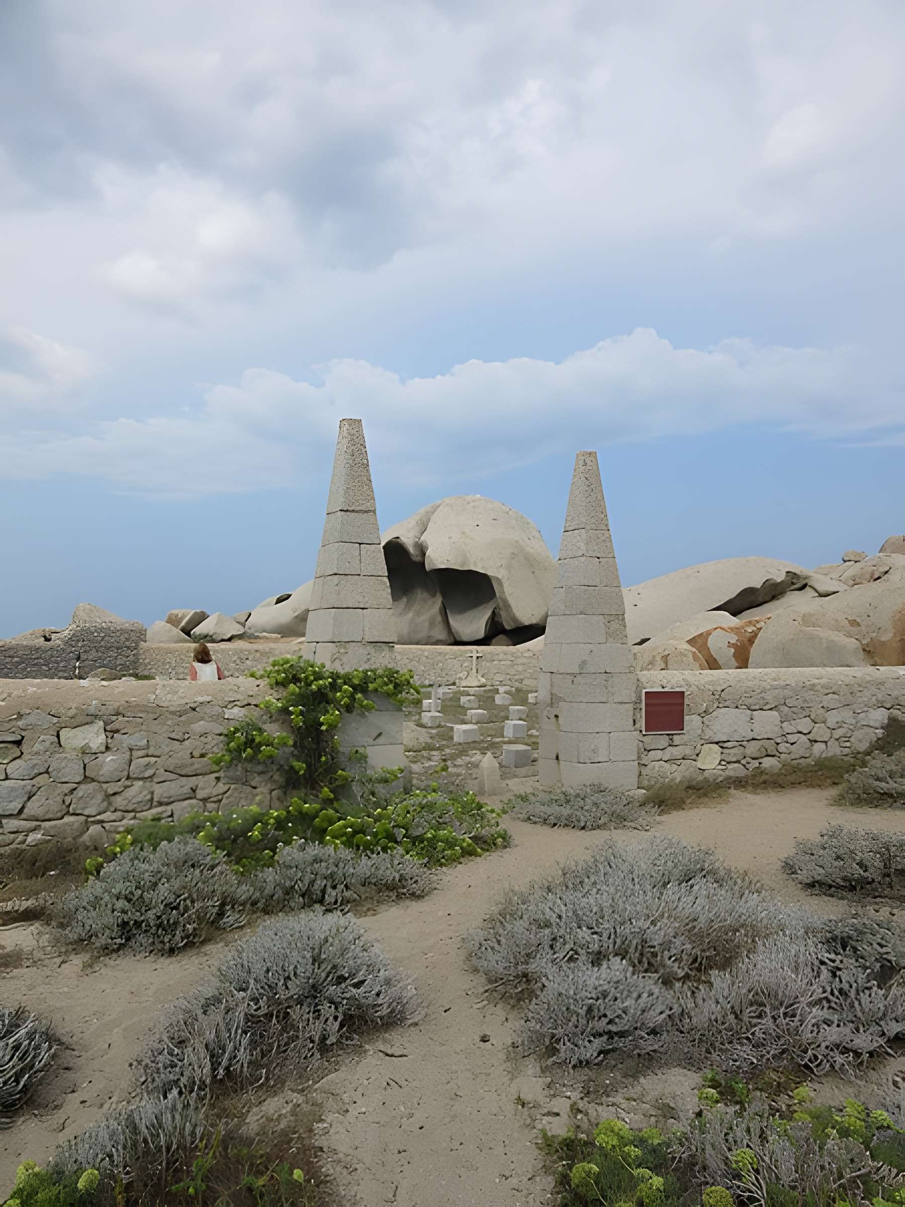 Cimetières militaires et stèle commémorative