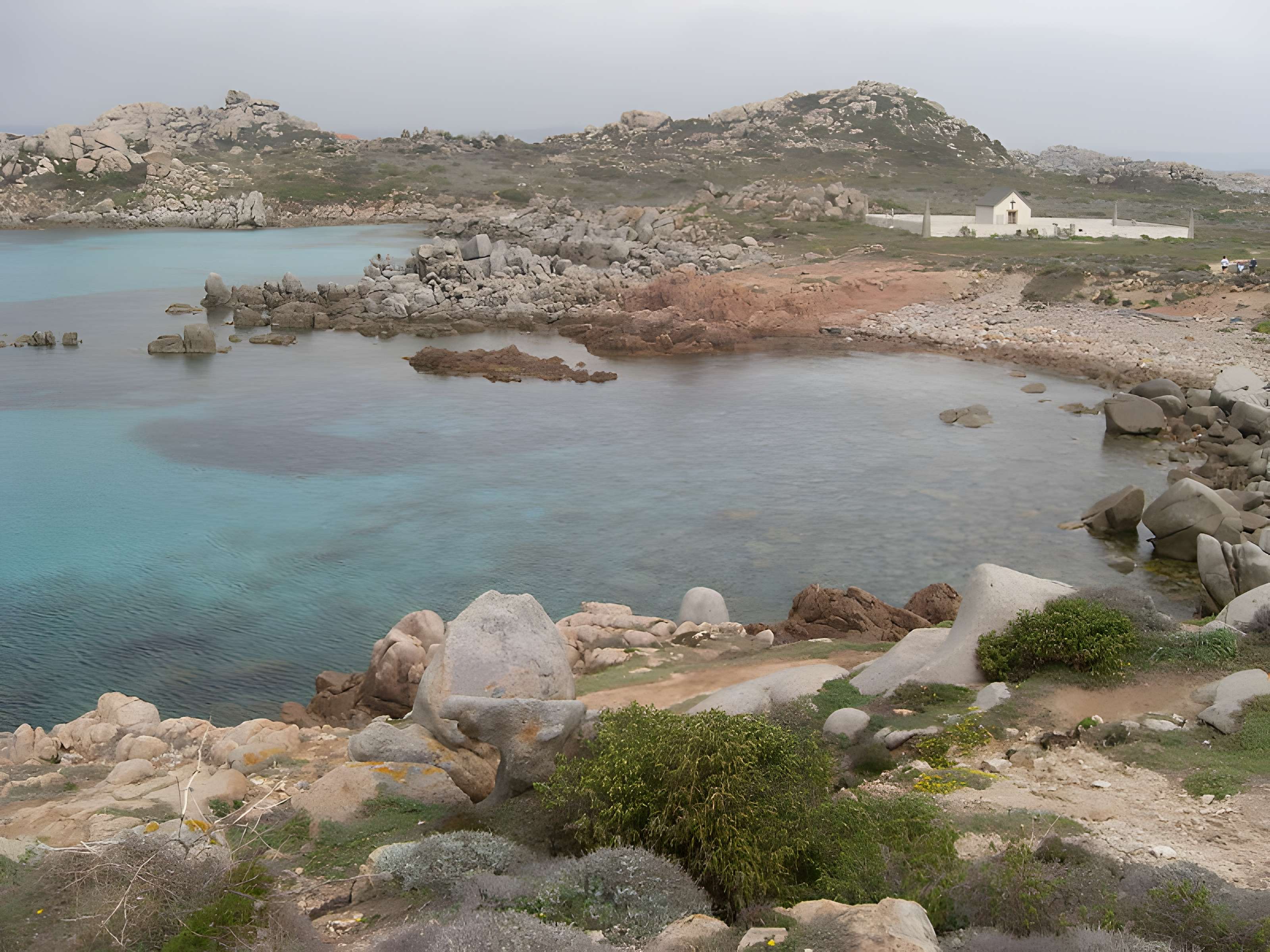 Cimetières militaires et stèle commémorative