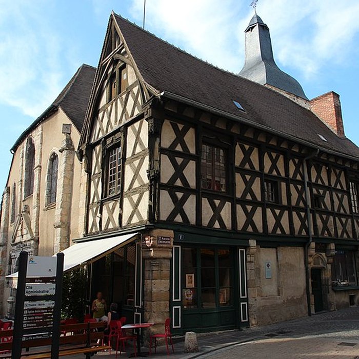 Photo de Maison des douze apôtres de Montluçon