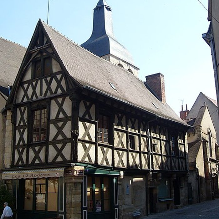 Photo de Maison des douze apôtres de Montluçon