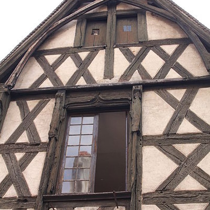 Photo de Maison des douze apôtres de Montluçon