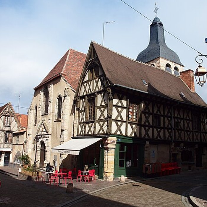 Photo de Maison des douze apôtres de Montluçon