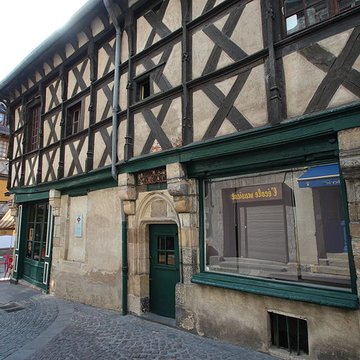 Maison des douze apôtres de Montluçon