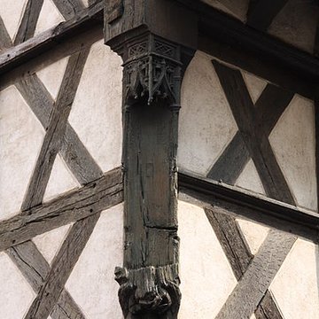 Maison des douze apôtres de Montluçon