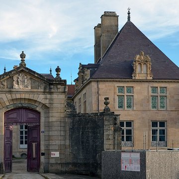 Hôtel du Breuil-de-Saint-Germain Maison des Lumières à Langres