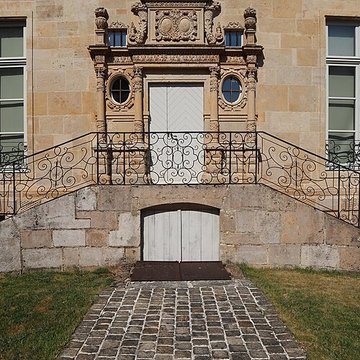 Hôtel du Breuil-de-Saint-Germain Maison des Lumières à Langres