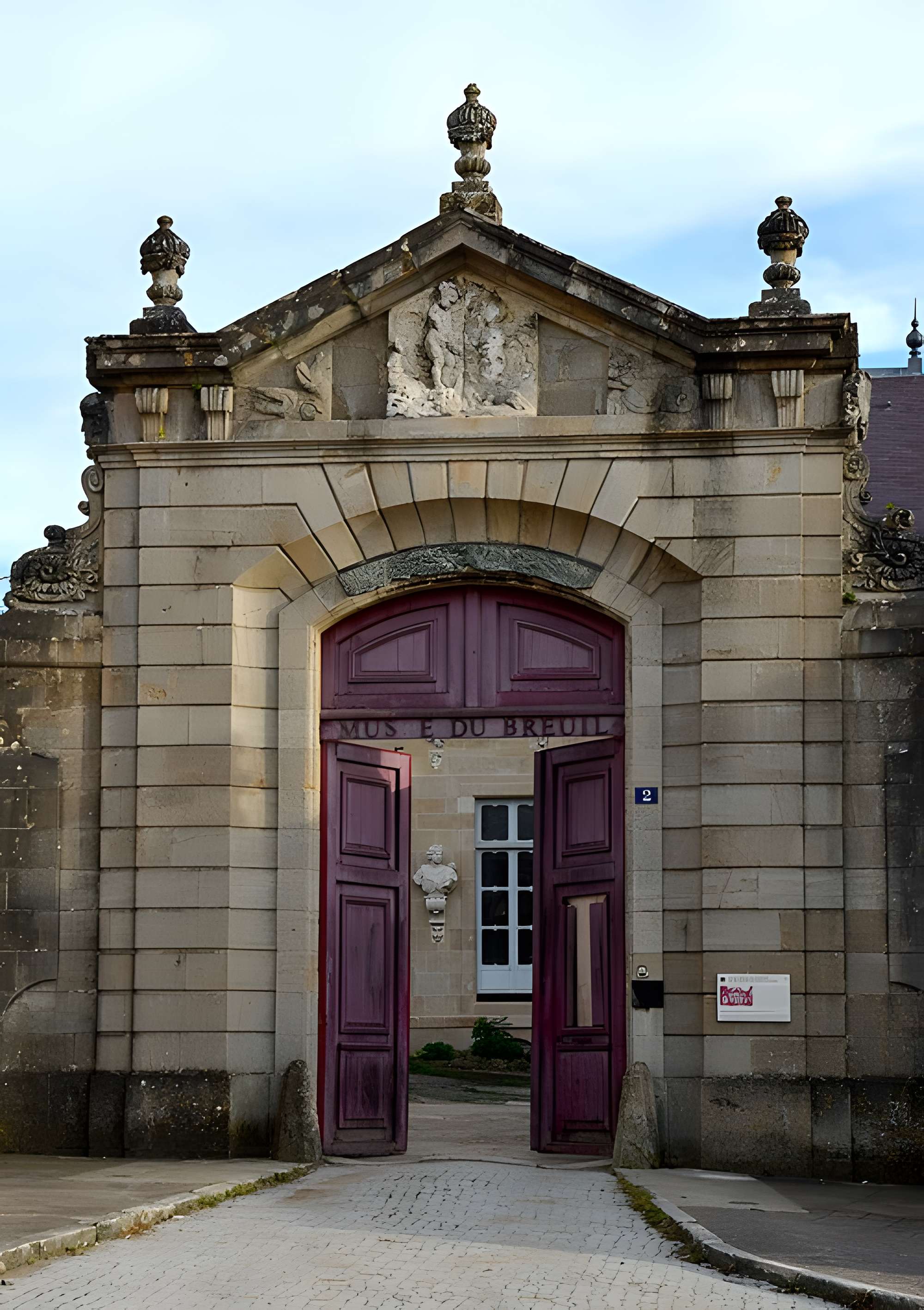 Hôtel du Breuil-de-Saint-Germain (Maison des Lumières) à Langres