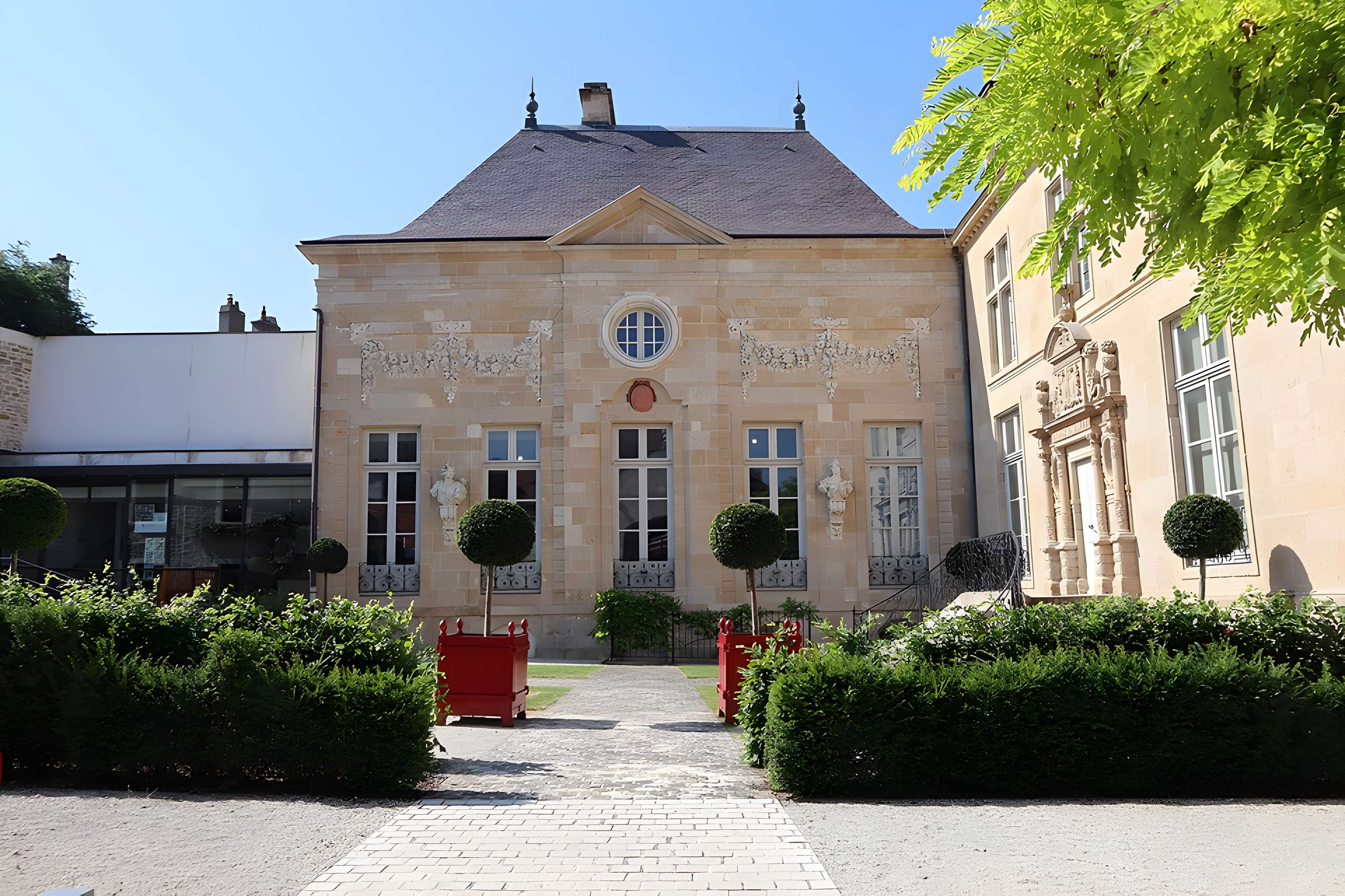 Hôtel du Breuil-de-Saint-Germain (Maison des Lumières) à Langres