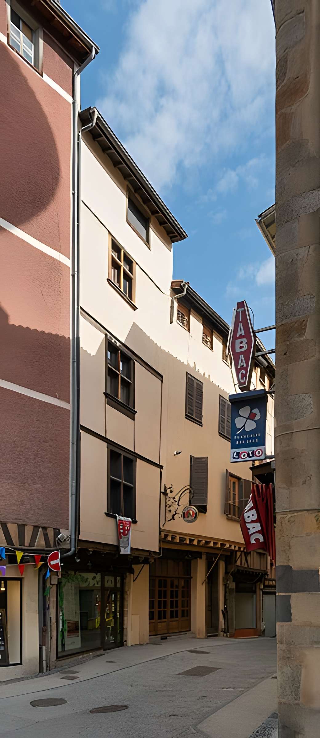 Maison des sept péchés capitaux à Thiers