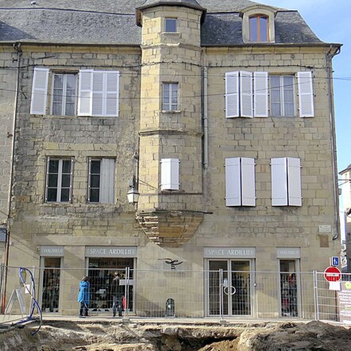 Photo de Maison dite Tour des Échevins à Brive-la-Gaillarde
