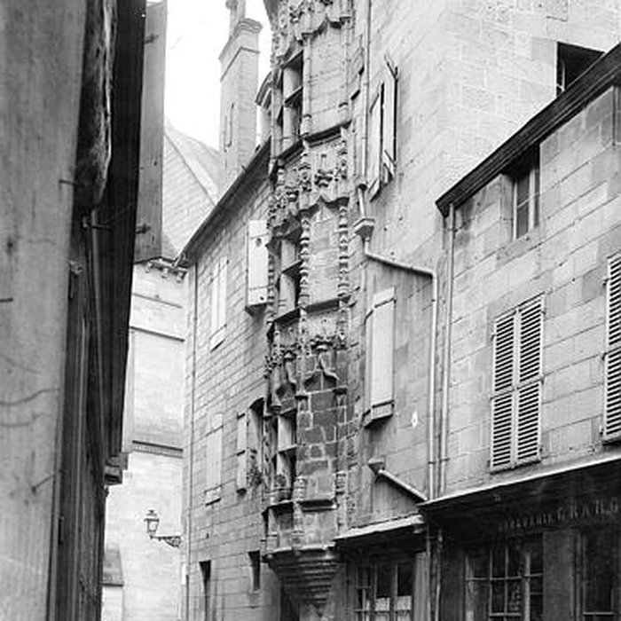 Photo de Maison dite Tour des Échevins à Brive-la-Gaillarde