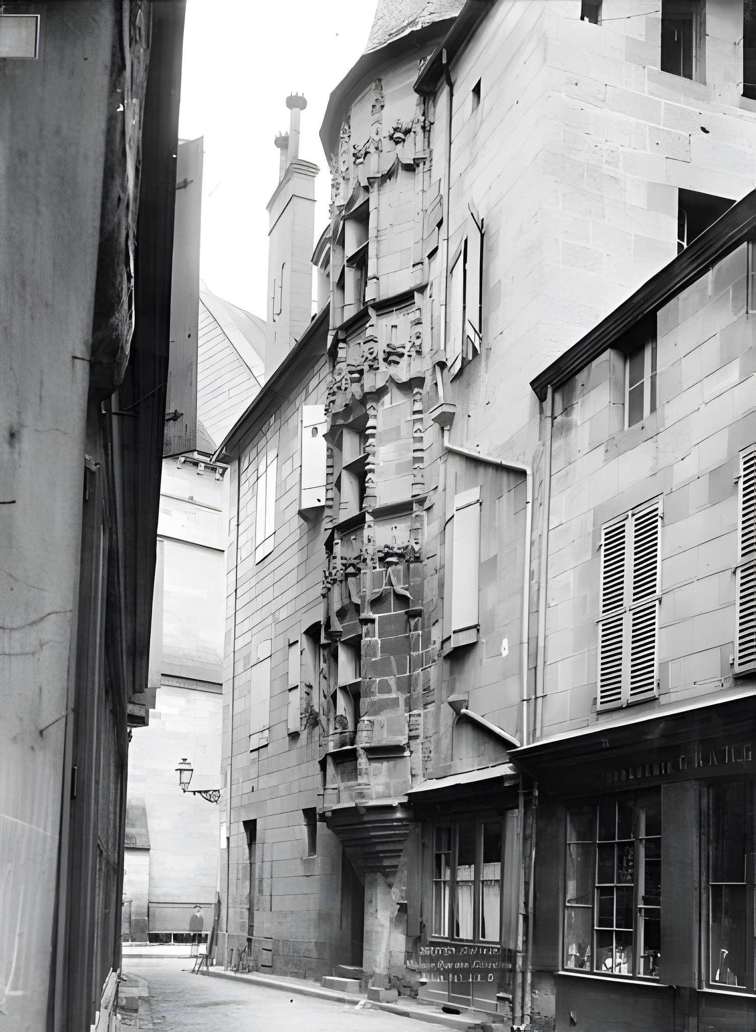 Maison dite Tour des Échevins à Brive-la-Gaillarde